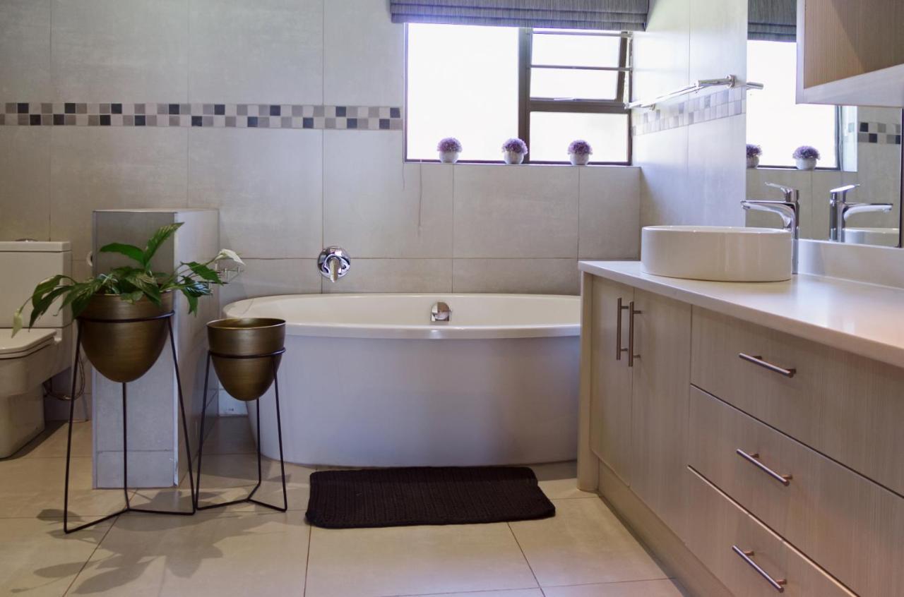 Figberry Guestrooms Bloemfontein Buitenkant foto